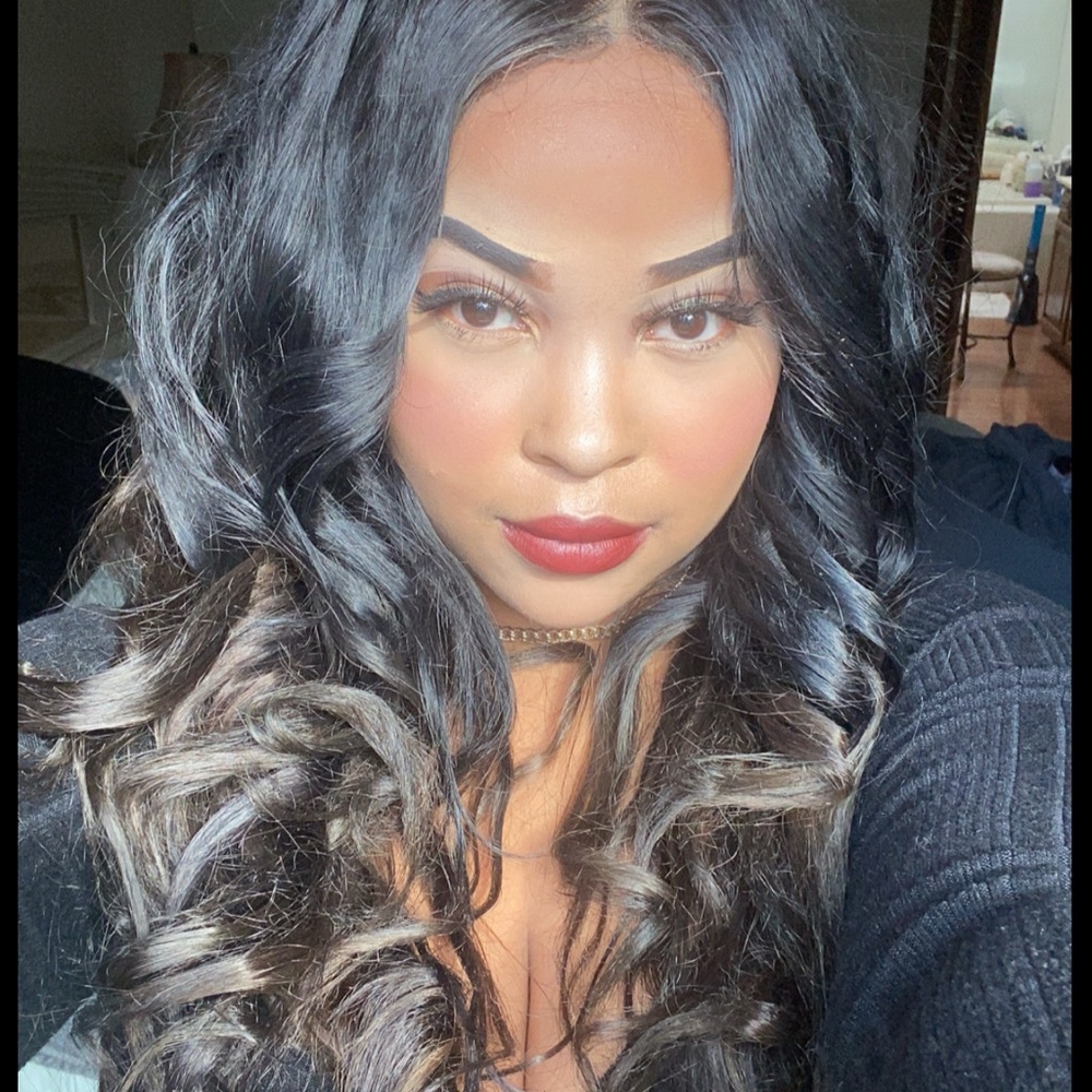 Meet your Posher, Gabrielle